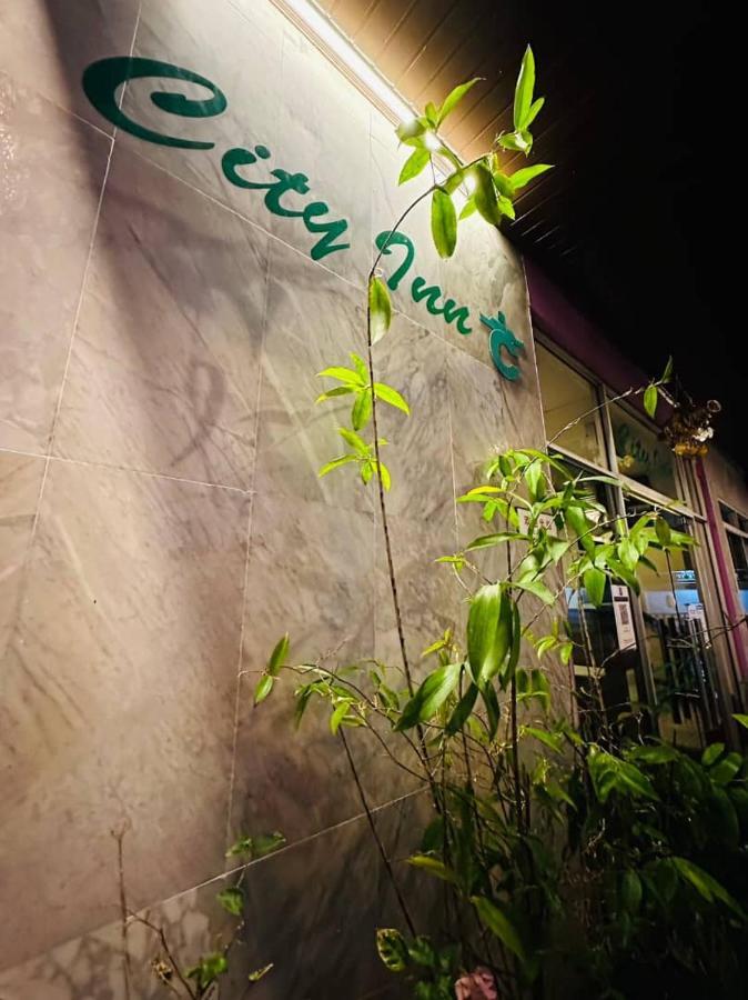 City Inn Kuching Exterior photo